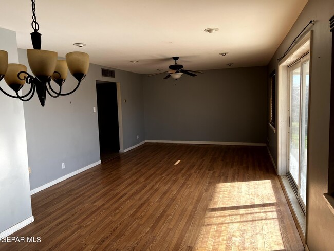 Photo - 112 De Leon Dr