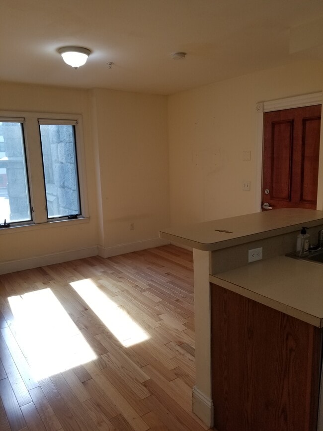 Photo - 45 W Broadway Unidad 207