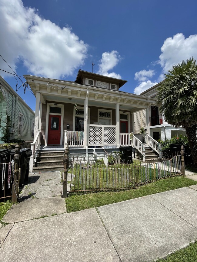 Building Photo - 2420 Jena St Unit 2420