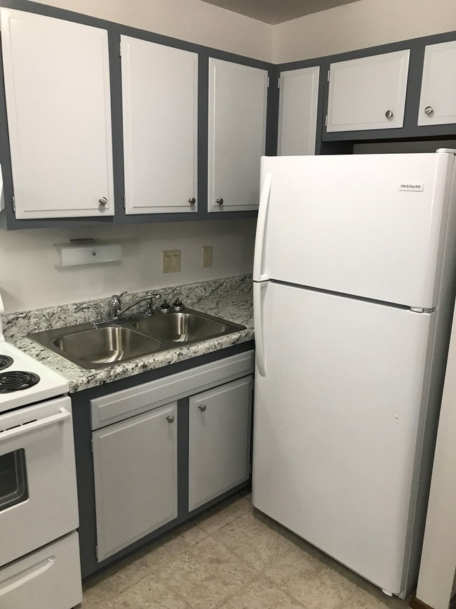 Photo - Orchard Courts