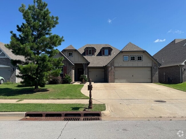 Building Photo - Willow Creek Estates - BIXBY SCHOOLS - 4 B... Rental