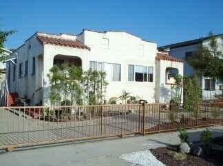 Foto principal - 1828-1830 S Curson Ave