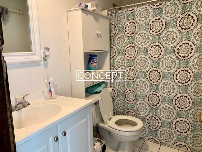 Photo - 8 Shepard St