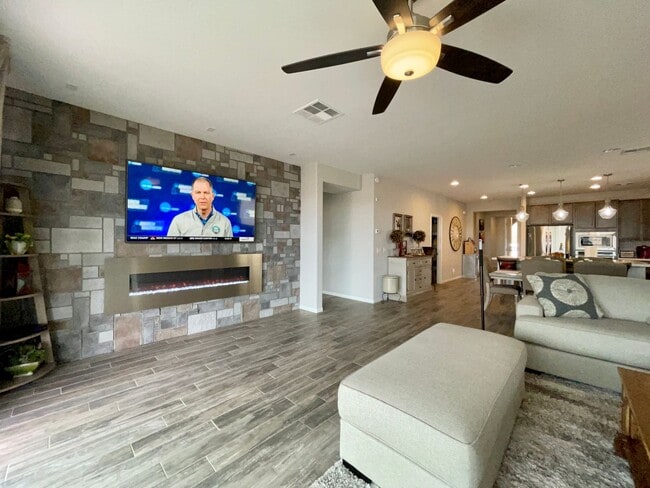 Photo - Fully Furnished Designer Home in Guard-Gated Rhodes Ranch – Short-Term Luxury Rental