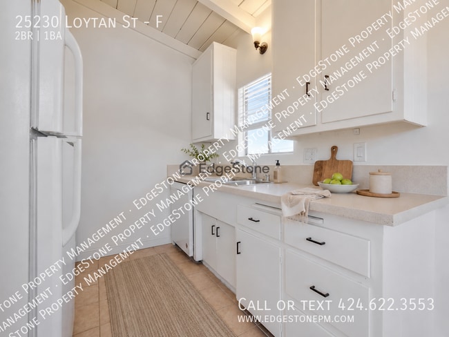 Photo - 25230 Loytan St Unit F