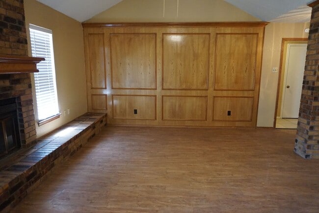 Photo - 1104 Homestead Dr