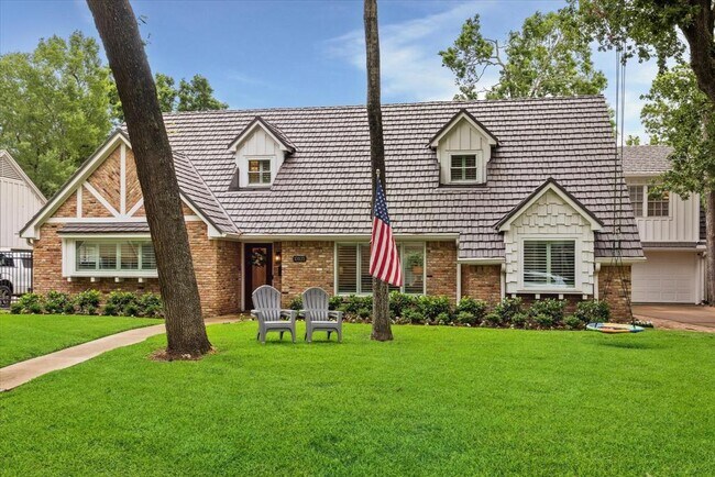 Building Photo - 13035 Pebblebrook Dr Rental