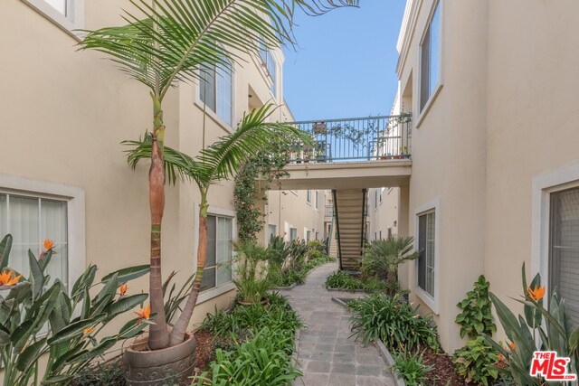 Photo - 4343 Ventura Canyon Ave Unidad 103