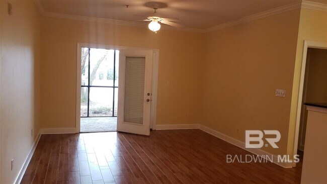 Photo - 450 Park Ave