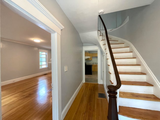 Photo - 15 Maple Park