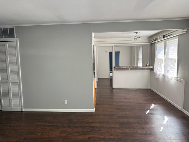 Photo - 16939 Jodave Ave
