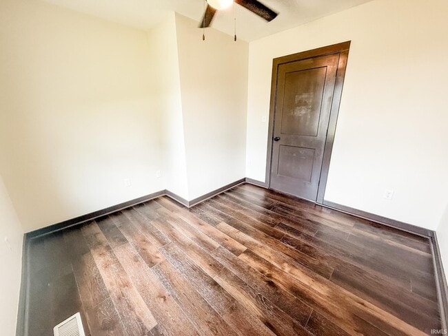 Photo - 1900 N Market St