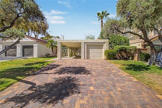 3145 Bel Air Dr