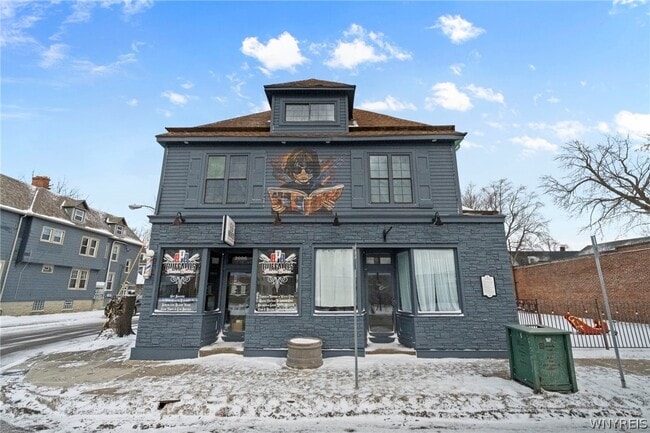 Building Photo - 2096 Seneca St