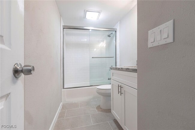 Building Photo - 16737 Pheasant Ct