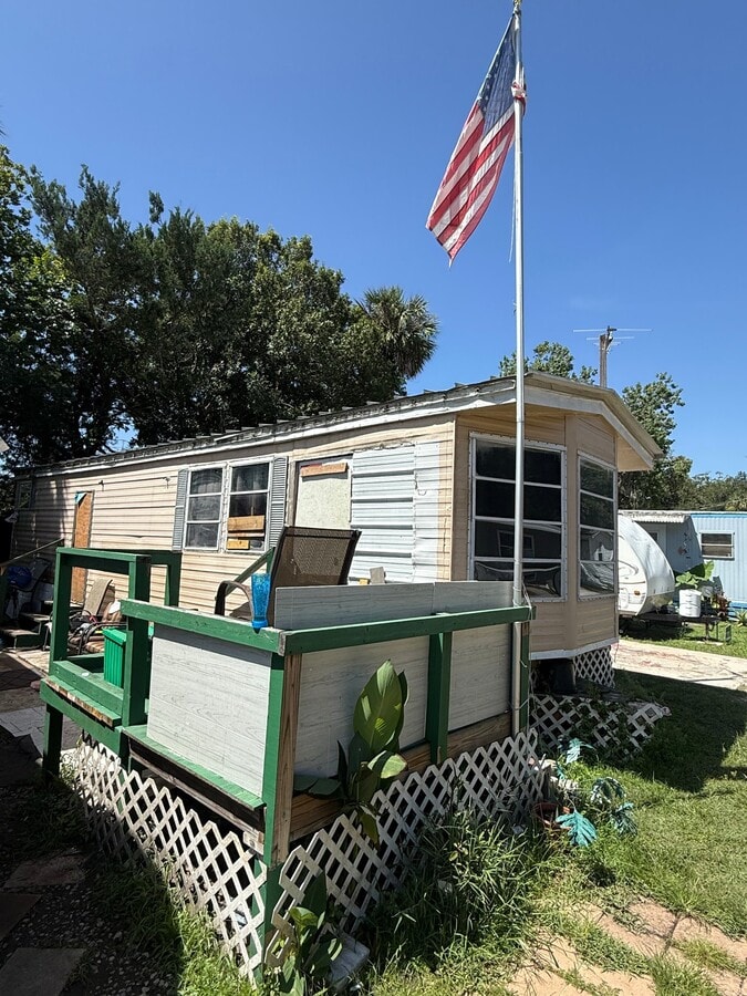 Photo - 622 N Beach St