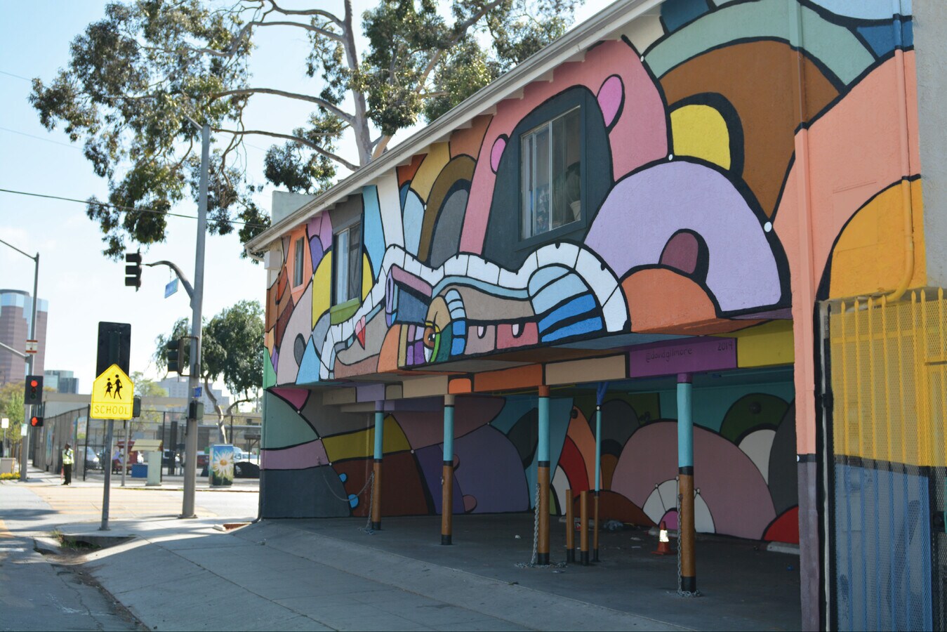 Photo - 609-619 W 7th St