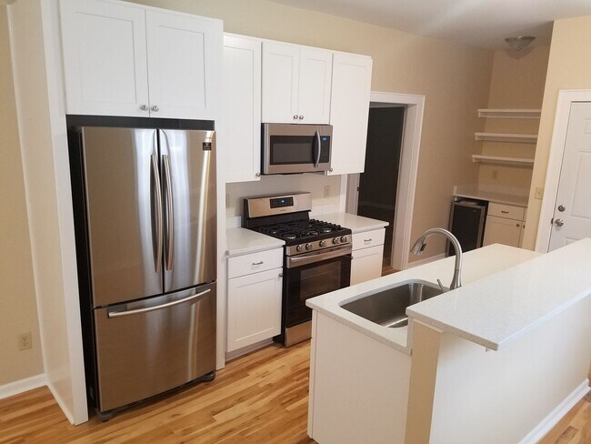 Photo - 524-24A E. Wright St. Unit Lower