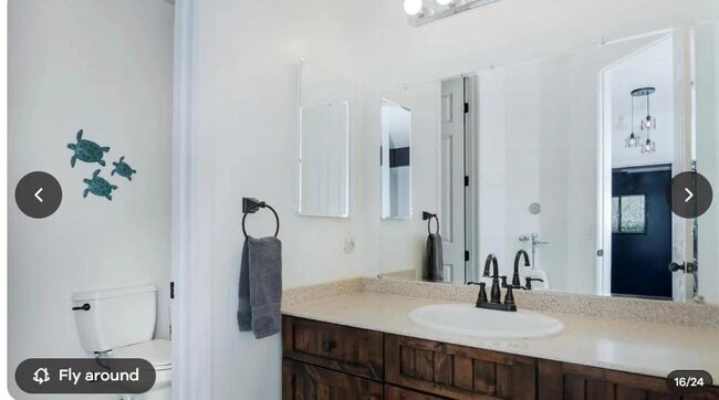 Photo - 893 Hampshire Ave