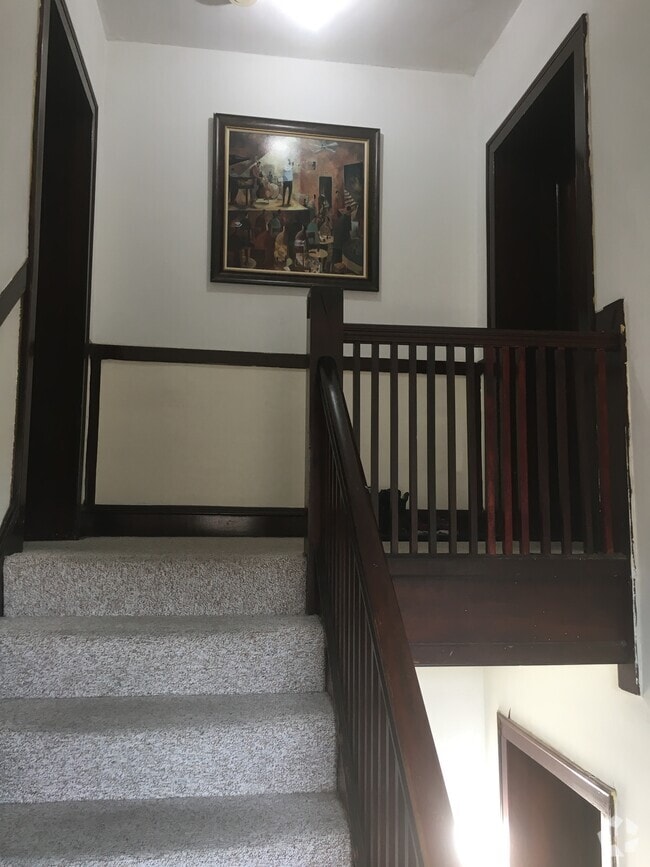 Building Photo - 7619 S Phillips Ave Unit 1 Rental