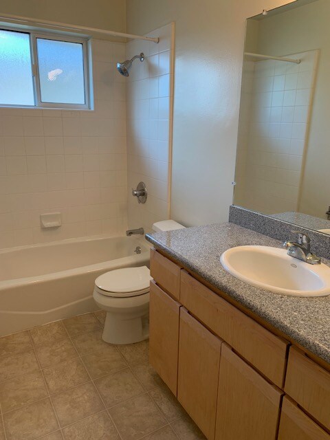 441 Paula Ct Unit G