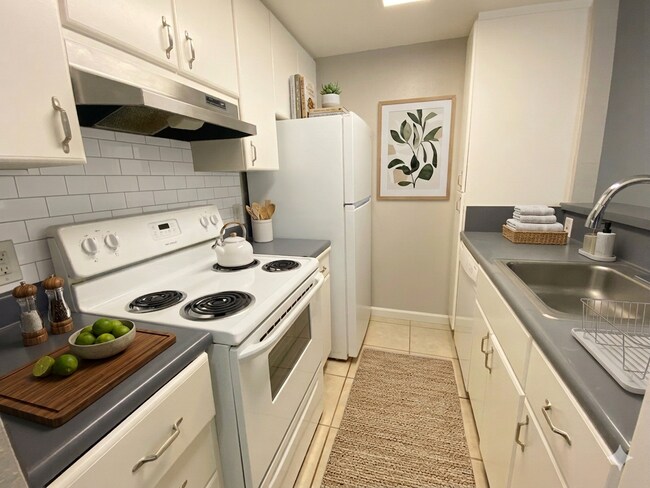 Photo - Parker Avenue Apartments