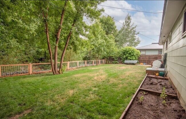 Photo - 2604 Columbine Dr Casa