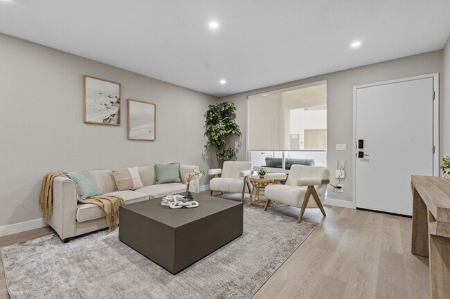 Tamarack Sands Apartment Homes
