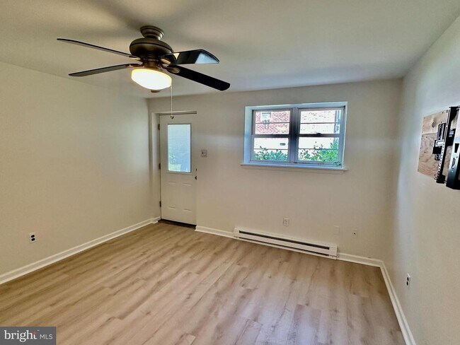 Photo - 333 Lacey Ave Unit B9