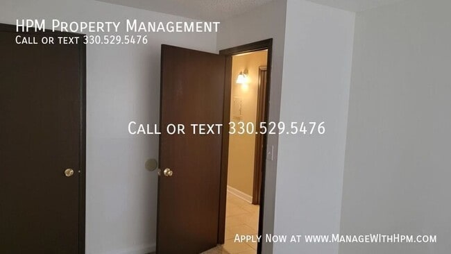 Photo - 719 E Waterloo Rd Unidad A