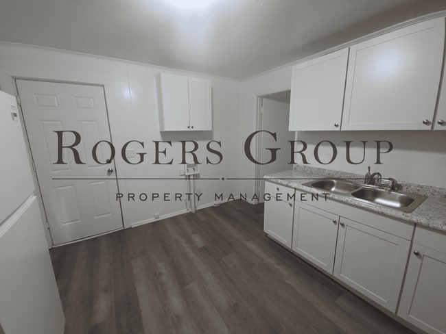 Photo - 211 Mineral Springs Rd