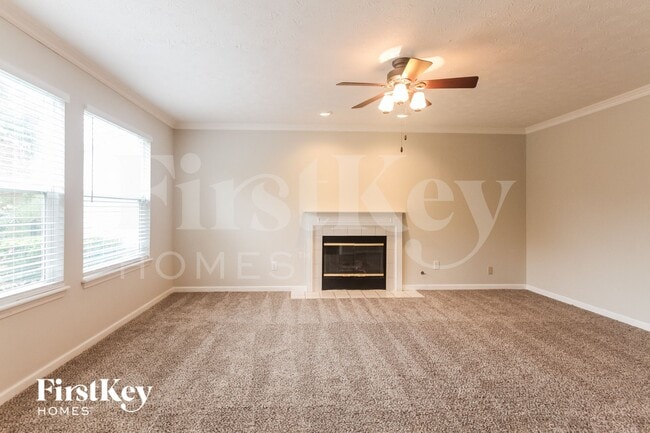 Photo - 6262 Saddletree Dr