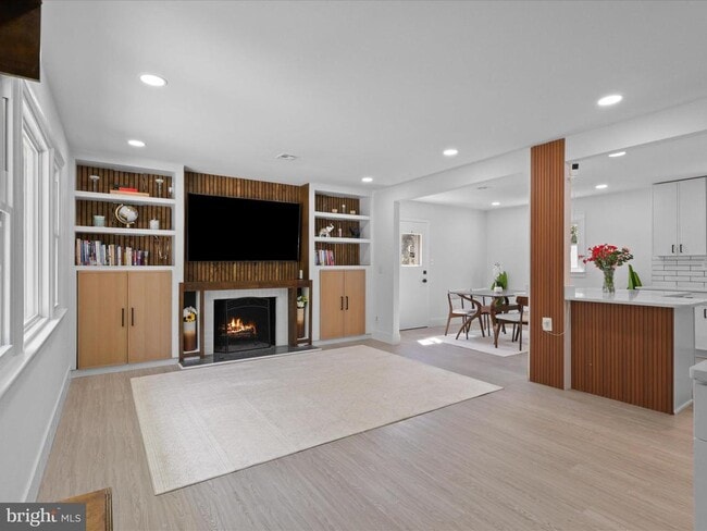 Photo - 11929 Waples Mill Rd