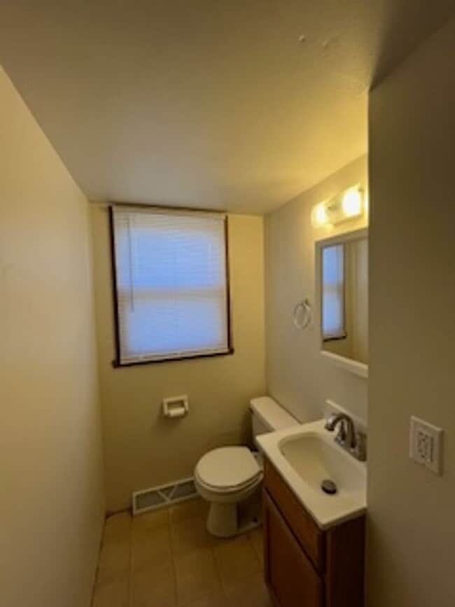 Photo - 242 Unidad 1314