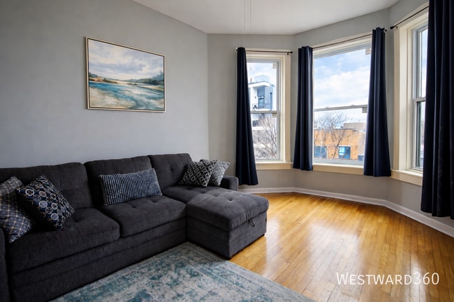 Photo - 1339 N Western Ave Unit 2