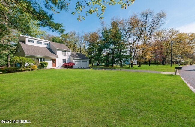 Photo - 627 Eltone Rd