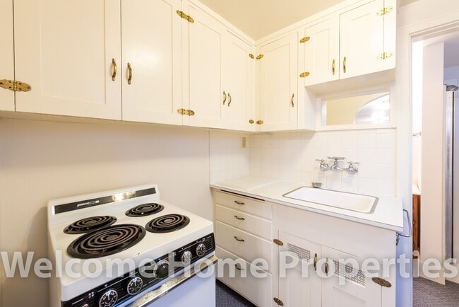 Photo - 512 S College Ave Unit 512 S College #2