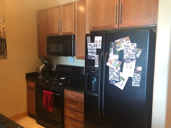 Photo - 1550 E Royall Pl Unidad 708