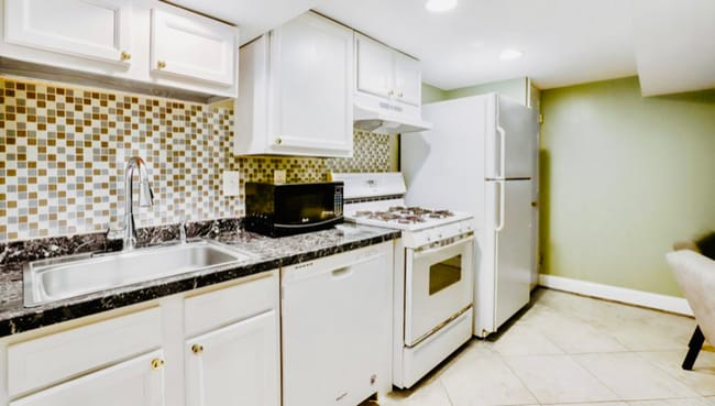 Photo - 1402 Trinidad Ave NE