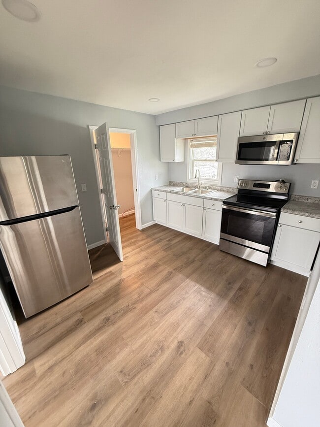 Photo - 715 Locust St