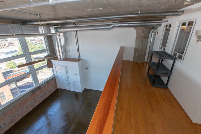 Photo - 1429 Park St