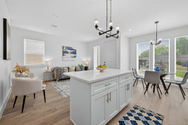 Photo - 5027 Willow Glen Dr Unidad A