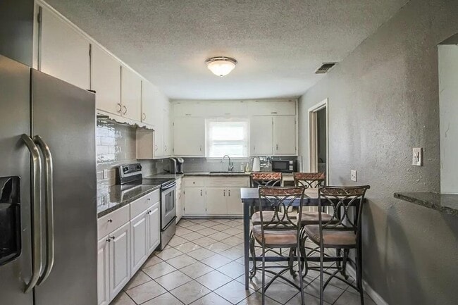 Photo - 3011 37th St