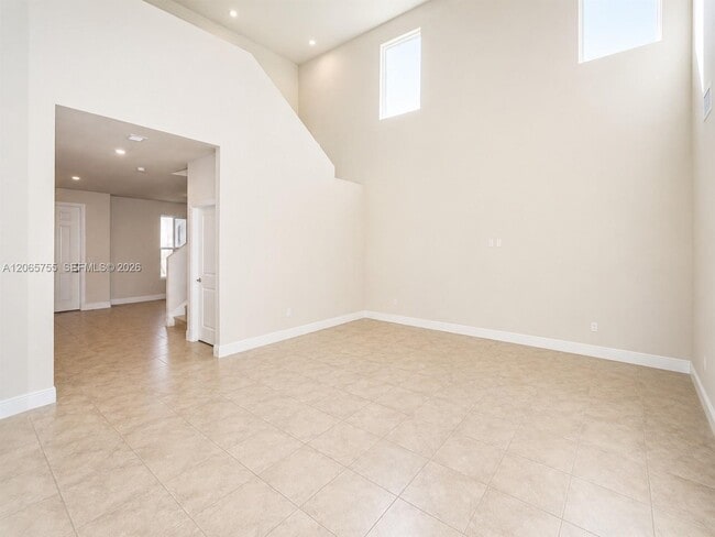 Photo - 10976 SW Tessili Wy