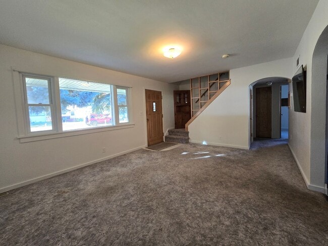 Photo - 4 bed, 1 bath House with 1 car garage