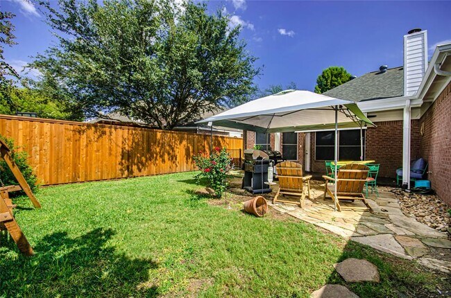 Photo - 832 Water Oak Dr