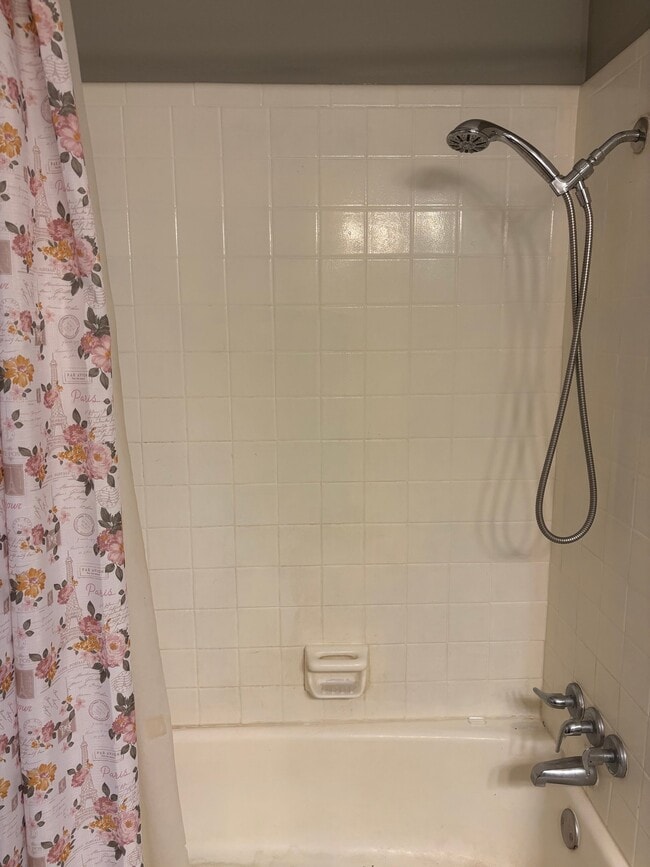Photo - 318 Elm St