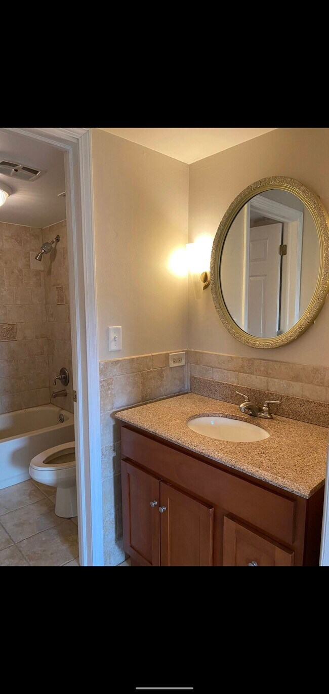 Photo - 1132 Hinswood Dr Unidad 102 - Hinswood