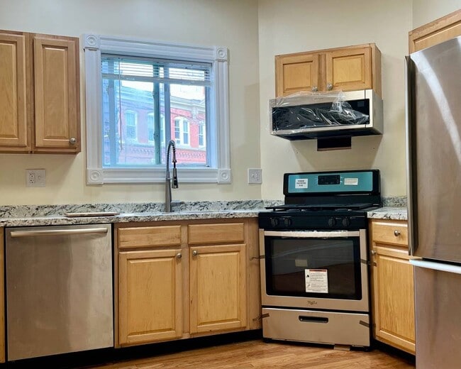 Photo - 22 Anita Ter Unit 1