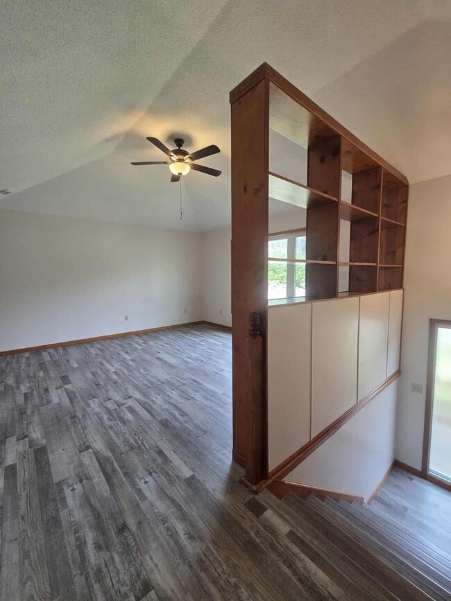 Photo - Spacious Home for Rent!